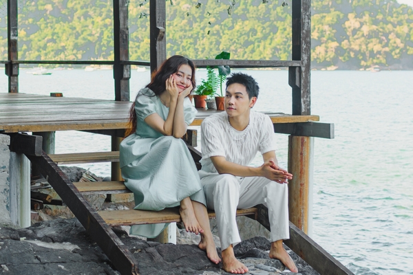 JSOL và Hoàng Duyên cover ‘hit bự’ của Tiên Tiên trên đảo Tioman