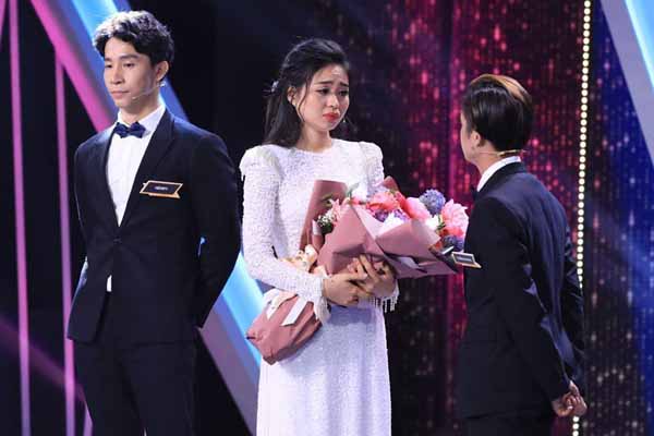 Bạn trai Lê Lộc vừa hòa giải với người tố trộm vàng bỏ trốn