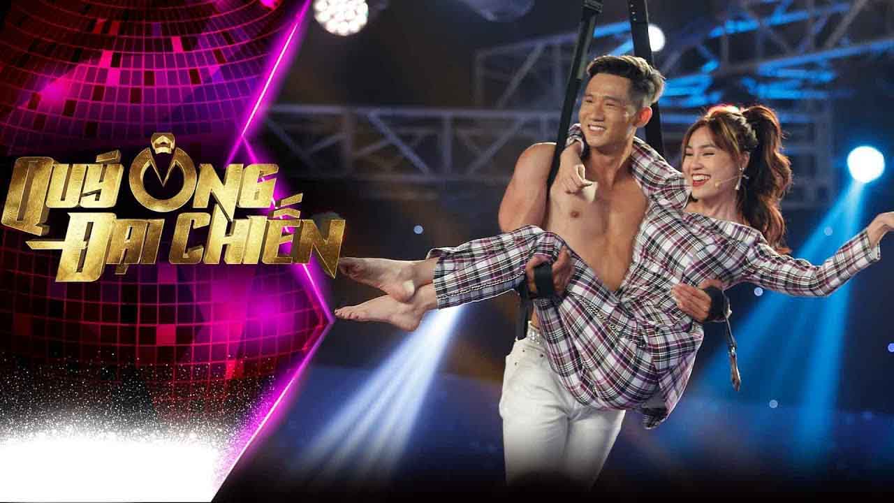 Ninh Dương Lan Ngọc phấn khích khi được trai đẹp nâng niu