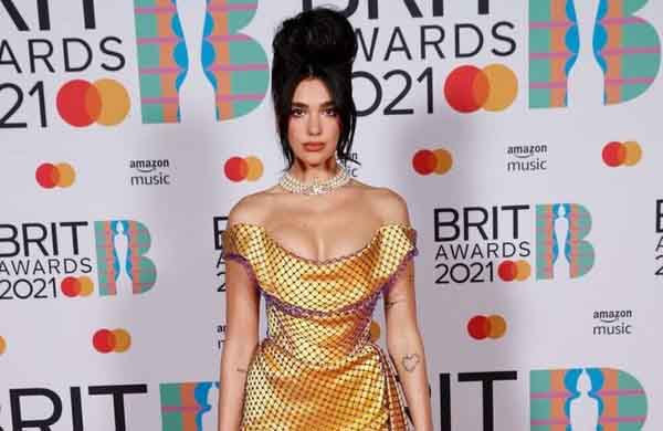 Taylor Swift giành giải chưa từng có, Dua Lipa đại thắng ở Brit Awards 2021