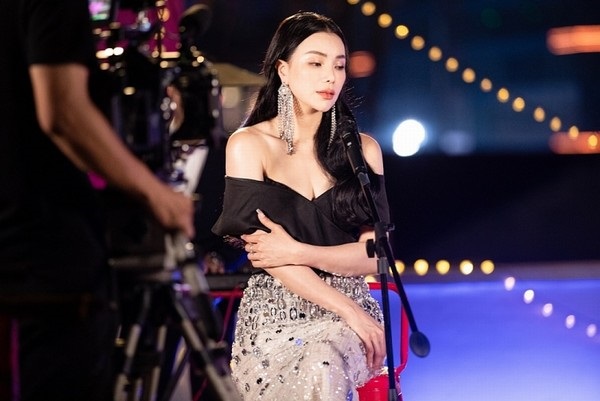 Trà Ngọc Hằng mượn âm nhạc, cất ‘tiếng lòng’ dịp Valentine