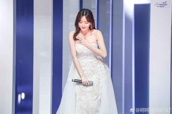 Tần Lam và bí quyết luôn trẻ như “gái 20”