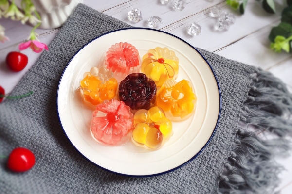 Làm món thạch pha lê giải nhiệt ngày nóng