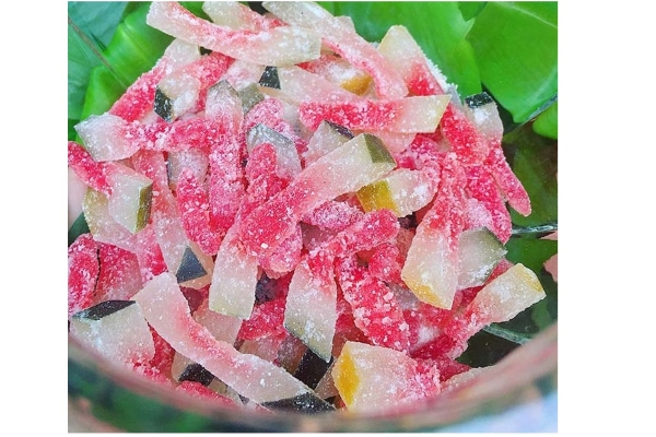 Tự làm món mứt dưa hấu lạ miệng cho ngày Tết