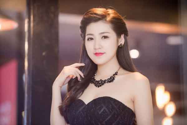 Á hậu Dương Tú Anh chia sẻ bí quyết dưỡng da tỉ mỉ