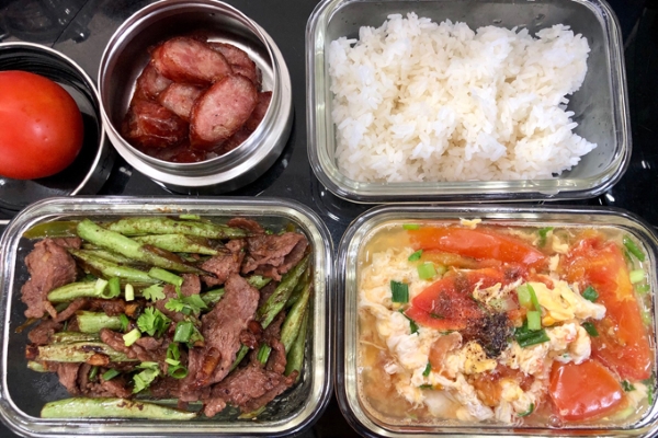 Mâm cơm chồng nấu cho vợ khiến dân mạng dậy sóng