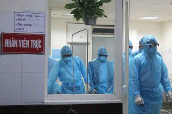 Nữ cán bộ tư pháp ở Hà Nội dương tính với SARS-CoV-2 sau khi âm tính lần 1