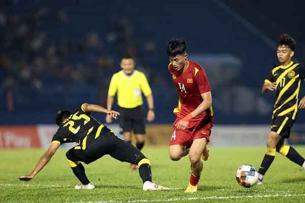 Tài năng U.19 Việt Nam lọt mắt xanh HLV Park Hang-seo