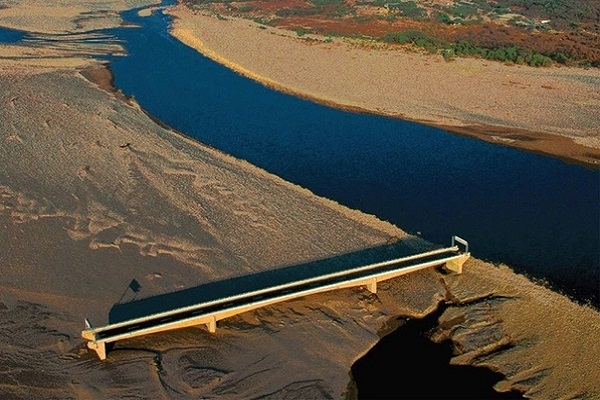 ‘Cây cầu vô dụng nhất thế giới’, bạn đã biết?