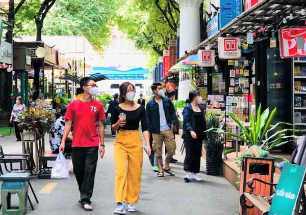 Sách có chữ ký của Nguyễn Nhật Ánh, Nguyễn Ngọc Tư, Lê Đỗ Quỳnh Hương… tái xuất