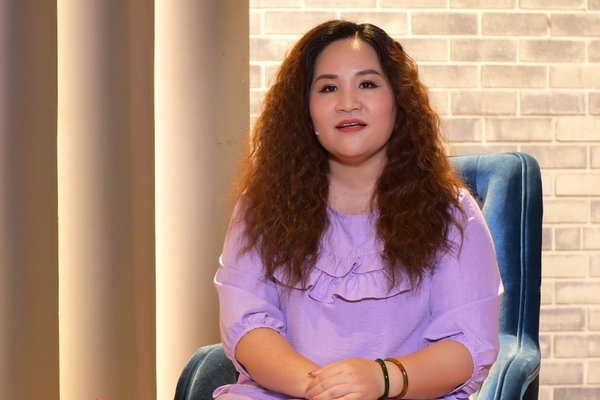 Người thứ 3: Chồng ‘ăn tạp’ khi ‘say nắng’ cả xã hội, già không bỏ mà nhỏ cũng không tha