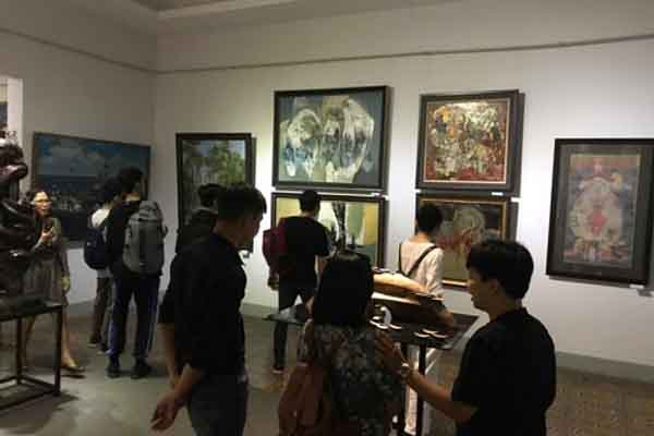 Triển lãm sáng tác mỹ thuật TP HCM đang trưng bày 175 tác phẩm