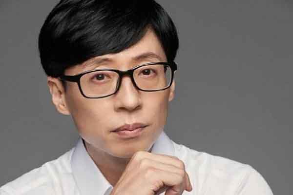 ‘MC quốc dân’ Yoo Jae Suk nhiễm Covid-19