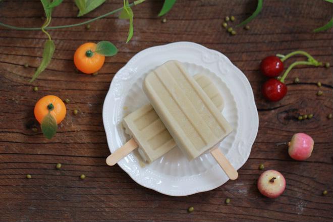 Tự làm kem đậu xanh mát lạnh ngày hè