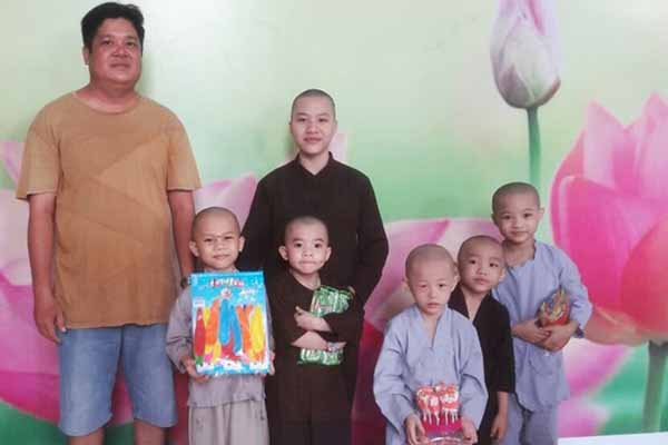 Tịnh Thất Bồng Lai được xin lỗi, khán giả an tâm về các chú tiểu “Thách thức danh hài”