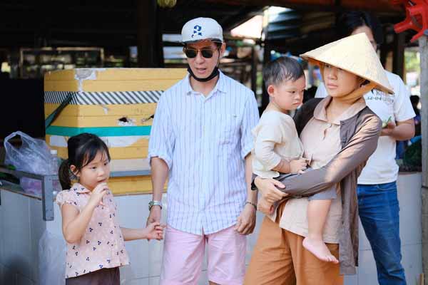 Con gái Lý Hải bộc lộ khả năng diễn xuất sớm