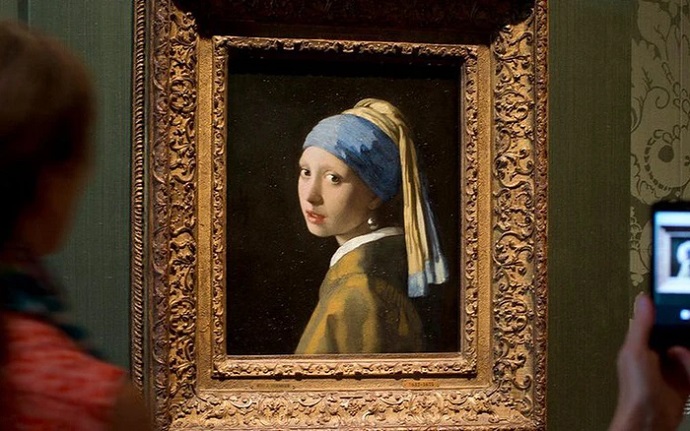 Ý nghĩa đằng sau tác phẩm “Thiếu nữ đeo hoa tai ngọc trai” của Tracy Chevalier