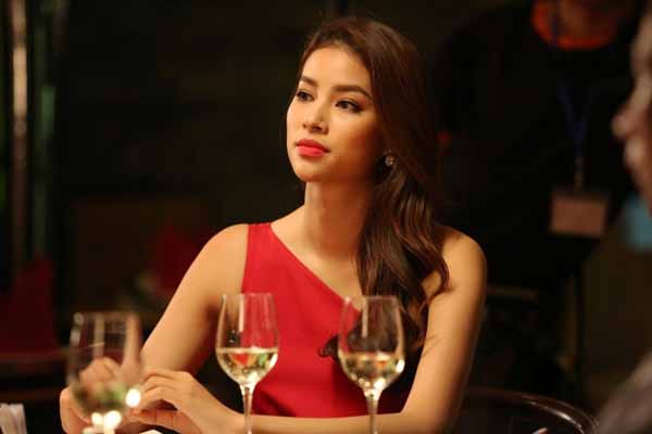 Phạm Hương nhận lời cầu hôn của bạn trai tại Mỹ