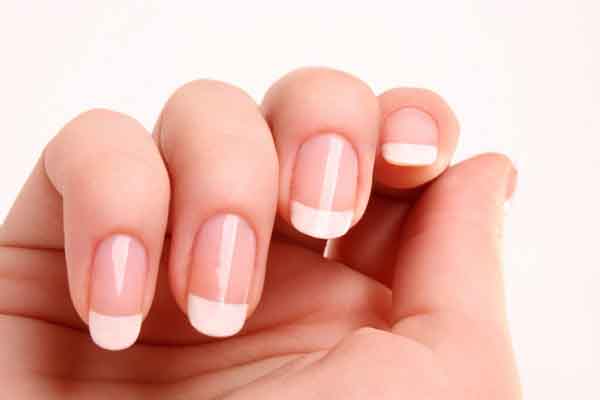 Cách chăm sóc móng tay khỏe mạnh