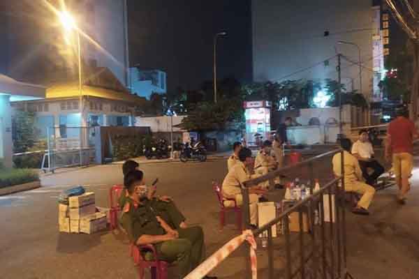 Đà Nẵng: Hơn 30 ca dương tính với COVID-19, cách ly y tế KCN An Đồn; tạm dừng hoạt động Trung tâm Y tế Liên Chiểu