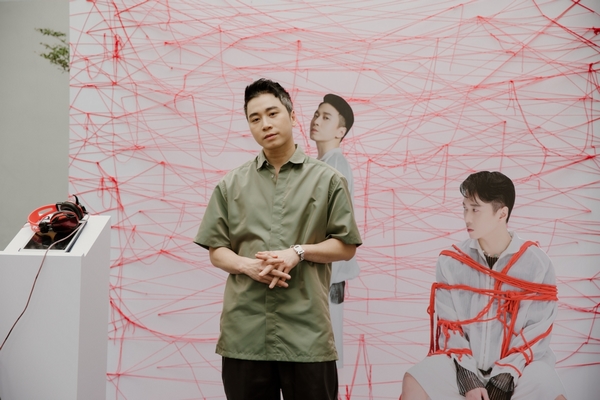 Karik xuất hiện bất ngờ tại sự kiện nghe thử ca khúc mới, hội ngộ học trò ‘Rap Việt’