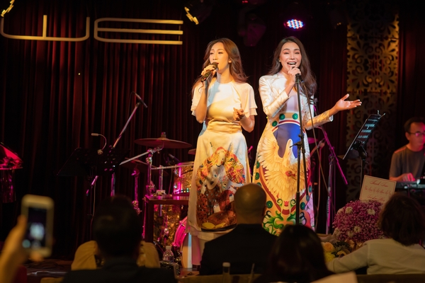 Trà Ngọc Hằng tiết lộ chuyện rủ rê Lều Phương Anh làm single mom