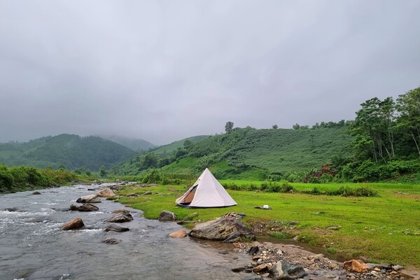 Suối nước nóng Bản Mạc: điểm du lịch mới của Lào Cai