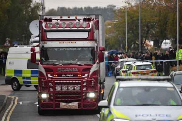 Vô cảm với vụ 39 người chết trong container, kênh truyền hình Anh bị chỉ trích