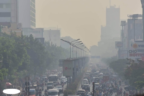 Không khí trong TP.HCM đang ở mức xấu đến kém