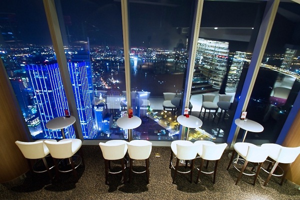 Tận hưởng sự lãng mạn ở quán cà phê cao nhất Sài Gòn