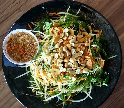 Gỏi rong nho thanh mát ngày hè