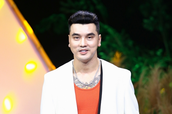 Ưng Hoàng Phúc từng bất lực vì thấy mình như người tàn phế