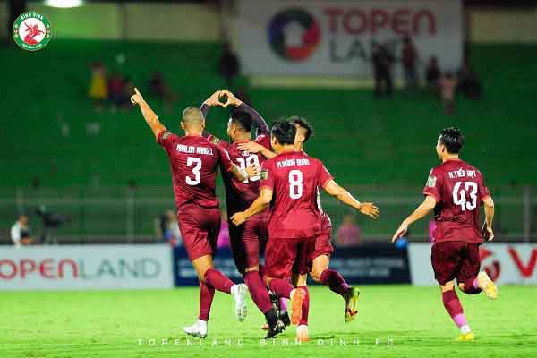 Thắng Bình Dương, Topenland Bình Định bay cao trên bảng xếp hạng