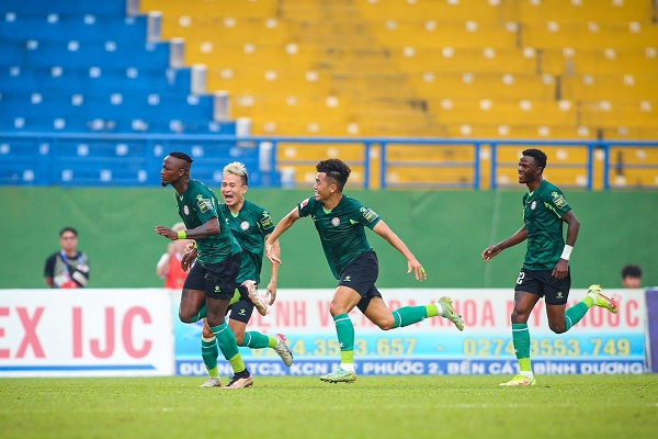 CLB TP.HCM thắng trận đầu tiên tại V.League 2023