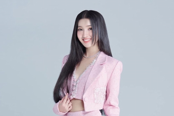 Phương Nhi là 1 trong 5 cô gái được tham gia hoạt động đặc biệt của Miss International