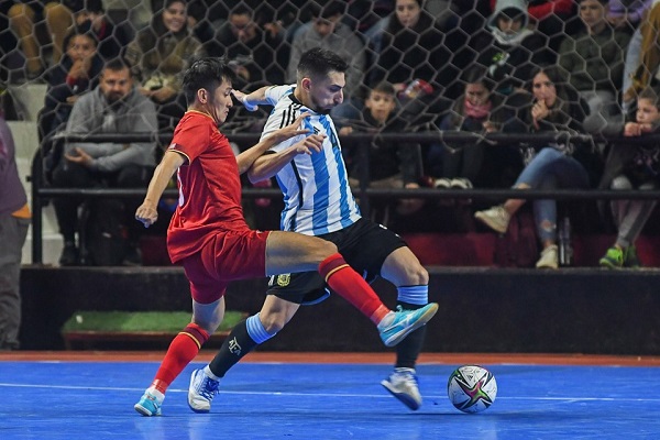 Tái đấu đội hạng 5 thế giới, ĐT futsal Việt Nam vẫn không thể tạo nên bất ngờ