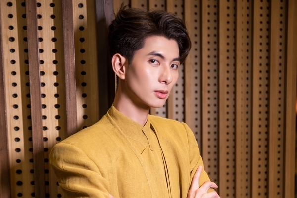 Bị tố ‘đạo nhái’ thiết kế của sinh viên, NTK Nguyễn Minh Công lên tiếng phân trần