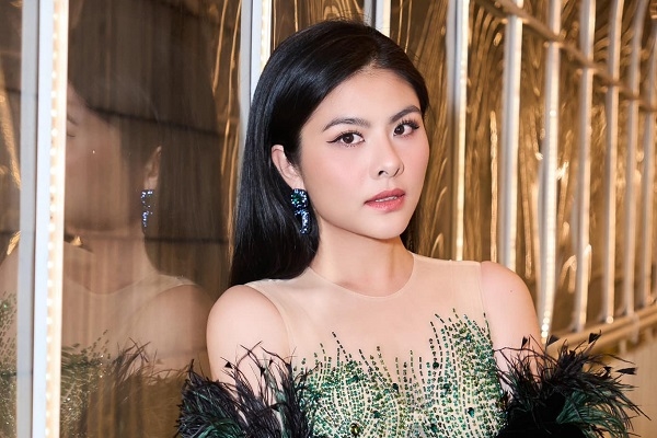 Vân Trang xin lỗi vụ bị chỉ trích quảng cáo ‘lố’: Sẽ cẩn trọng cho những lần sau