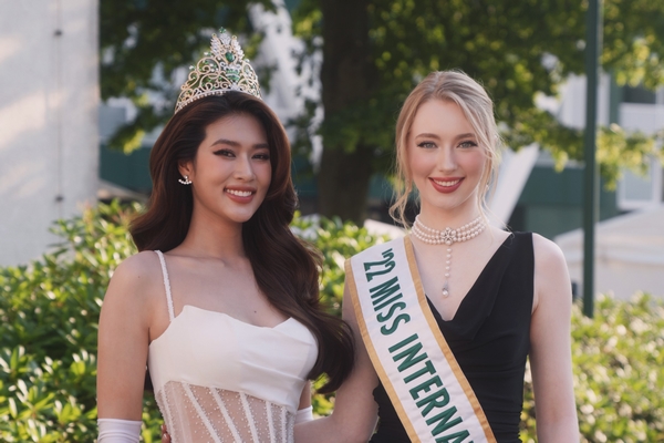 Hoa hậu Thiên Ân hội ngộ Hoa hậu Quốc tế Jasmin Selberg
