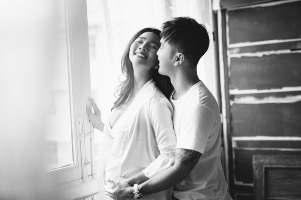 Đang mang thai, Kim Cương vẫn gợi cảm bên Ưng Hoàng Phúc