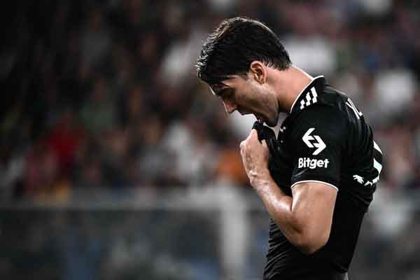 Juventus mệt mỏi, AS Roma của Mourinho thắng nhọc