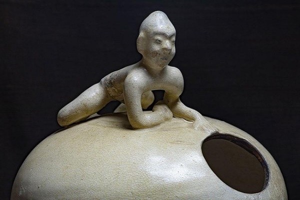 Tự hào gốm Việt: Gốm thời Trần với hào khí bình vôi