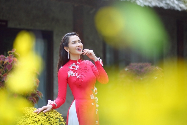 Người mẫu Anh Thư: ‘Tôi học cách cười nhiều hơn mỗi ngày’