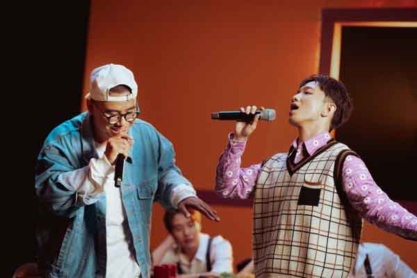 Hoàng Dũng ‘lột xác’ 180 độ khi kết hợp cùng Á quân Rap Việt