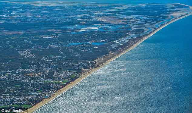 Ảnh châu Âu từ trên cao cực đẹp do phi công chụp từ buồng lái máy bay