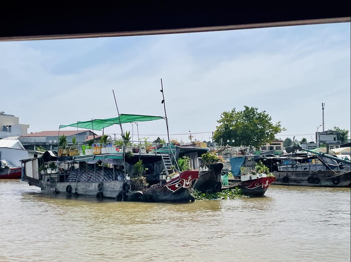 Một vòng miền Tây cuối tuần, thiên nhiên và dấu ấn lịch sử mà bạn chưa bao giờ biết đến…