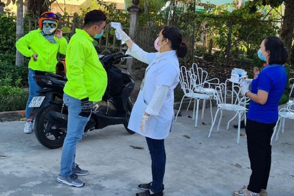 Các tỉnh miền Tây, miền Trung và Tây Nguyên cách ly người từ TP.HCM về ăn tết ra sao?