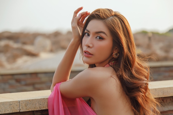 Minh Tú – Nguồn năng lượng mới sau tuổi 30