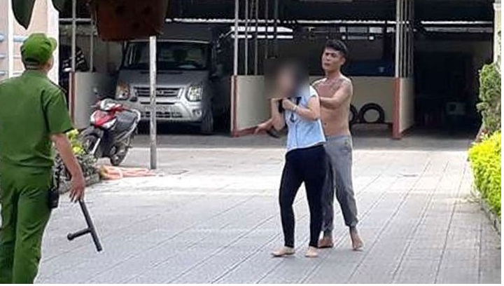 Bắt giữ đối tượng nghiện ma túy dùng dao khống chế nữ nhân viên ở Huế