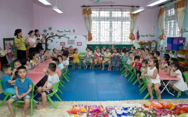 Hà Nội: Trẻ mầm non được đi học nhưng nhiều trường vẫn thiếu giáo viên trầm trọng